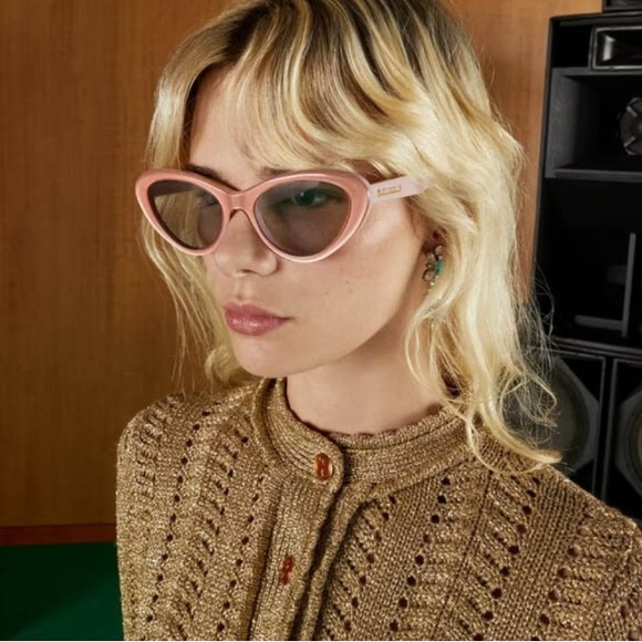 ‼️SOLD Gucci Sunglasses, gently preowned - Picture 4 of 8